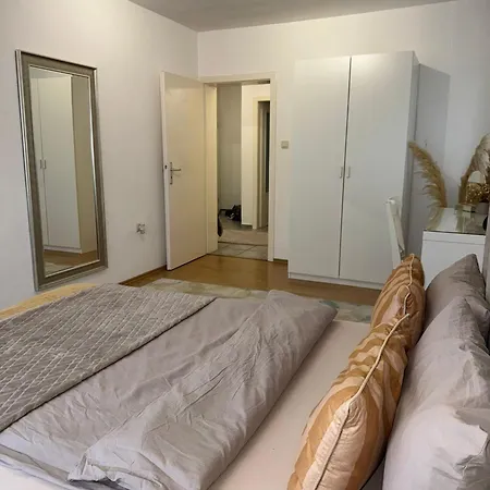 Deluxe 2 Daire Meerbusch